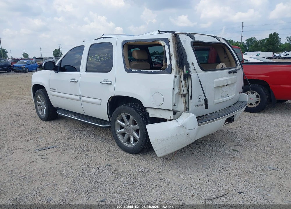 2007 GMC YUKON VIN: 1GKFK63827J352773