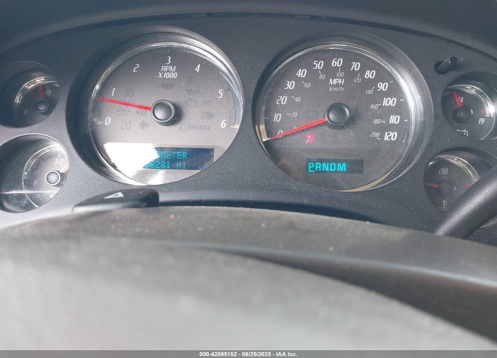 2007 GMC YUKON VIN: 1GKFK63827J352773