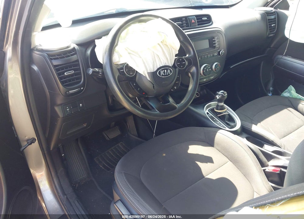 2015 KIA SOUL VIN: KNDJN2A27F7189229