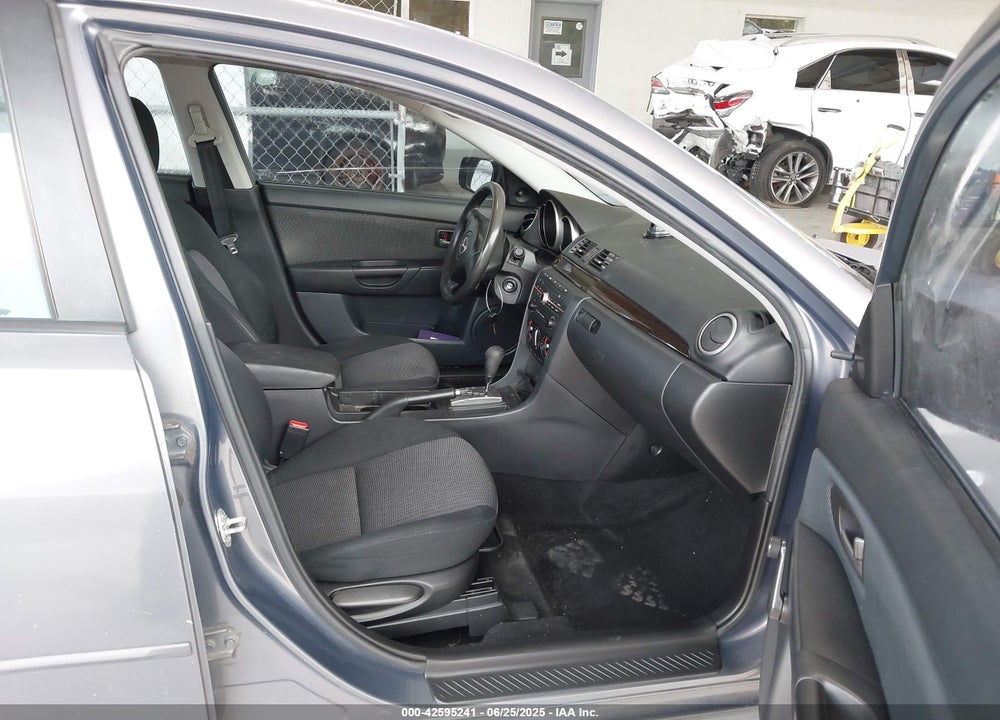 2007 MAZDA MAZDA3 VIN: JM1BK12F871768453