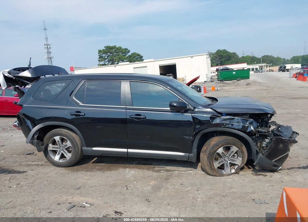 2025 HONDA PILOT VIN: 5FNYG2H49SB002738