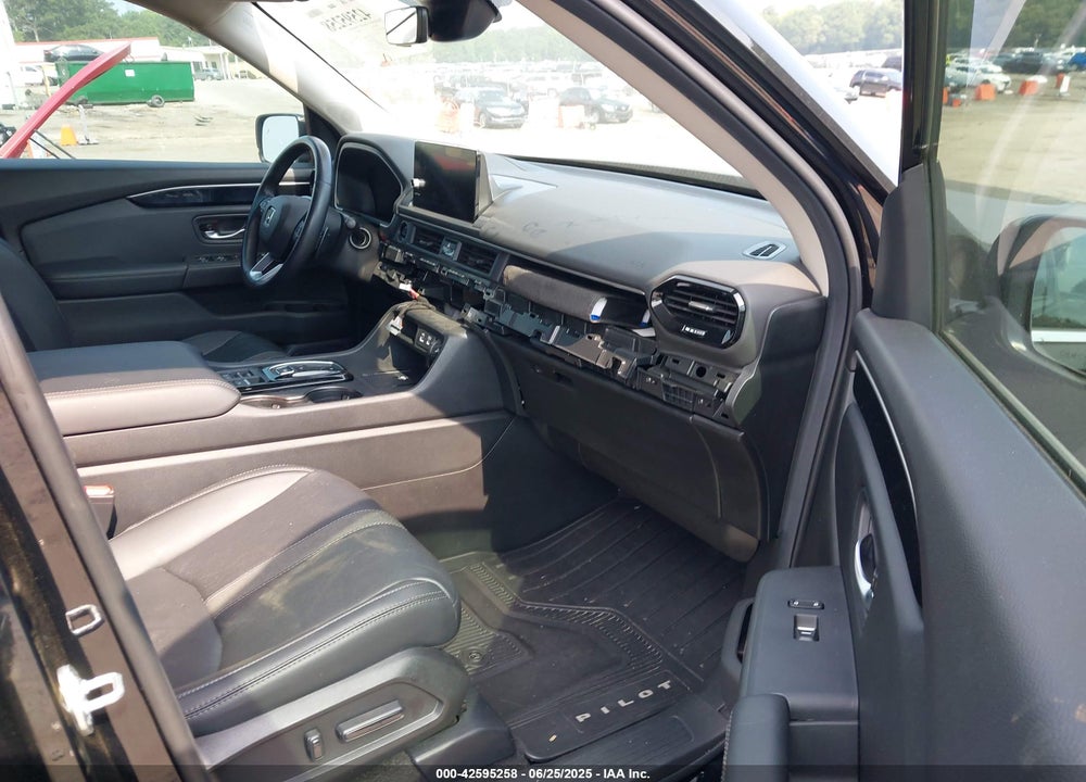 2025 HONDA PILOT VIN: 5FNYG2H49SB002738