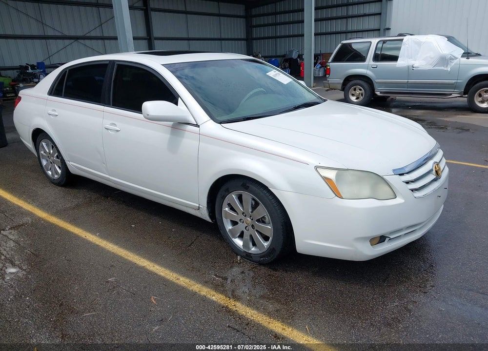 2005 TOYOTA AVALON XLS VIN: 4T1BK36B15U001571