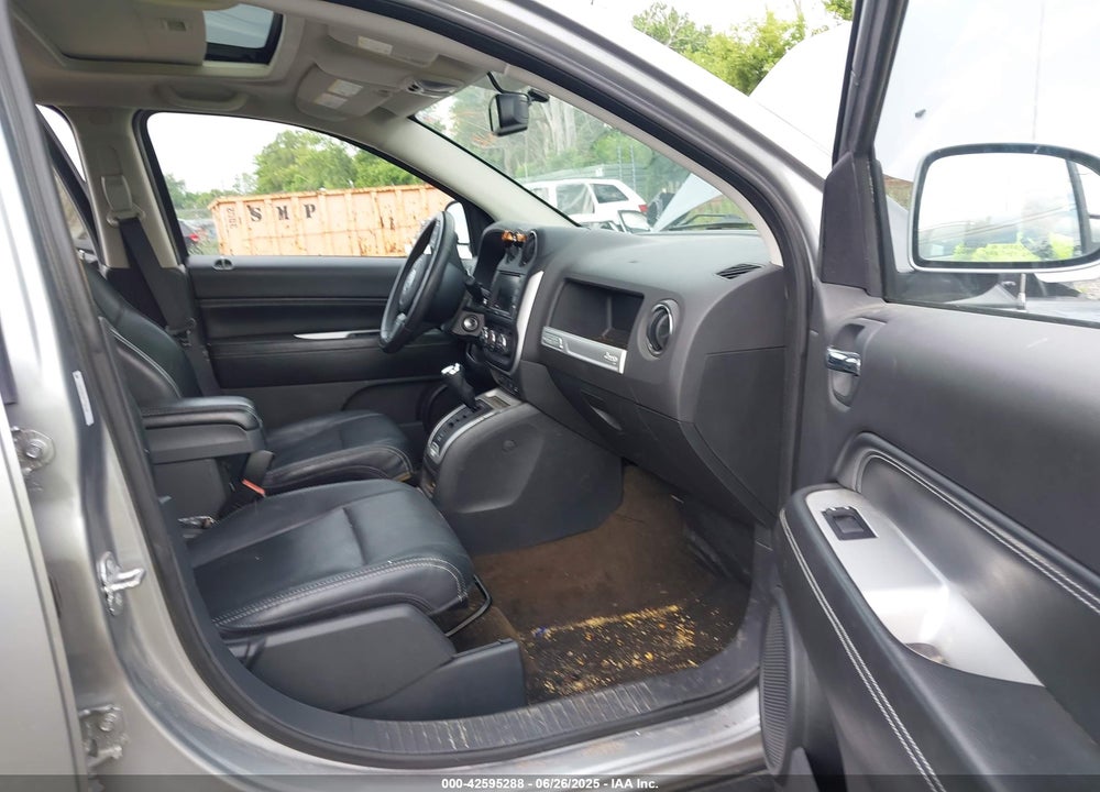 2014 JEEP COMPASS VIN: 1C4NJCEA4ED887740