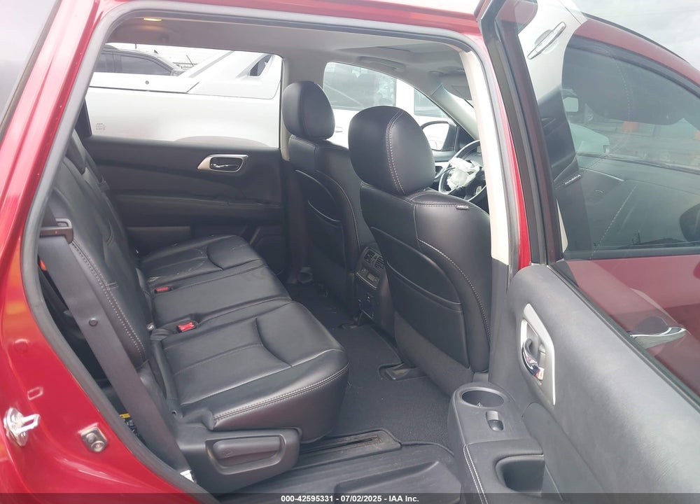 2015 NISSAN PATHFINDER VIN: 5N1AR2MNXFC632549