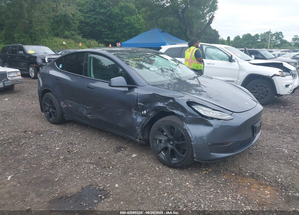 2023 TESLA MODEL Y AWD/LONG RANGE DUAL MOTOR ALL-WHEEL DRIVE VIN: 7SAYGAEEXPF617722