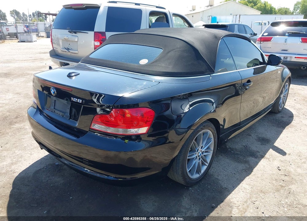 2011 BMW 1 SERIES VIN: WBAUN1C50BVH83665
