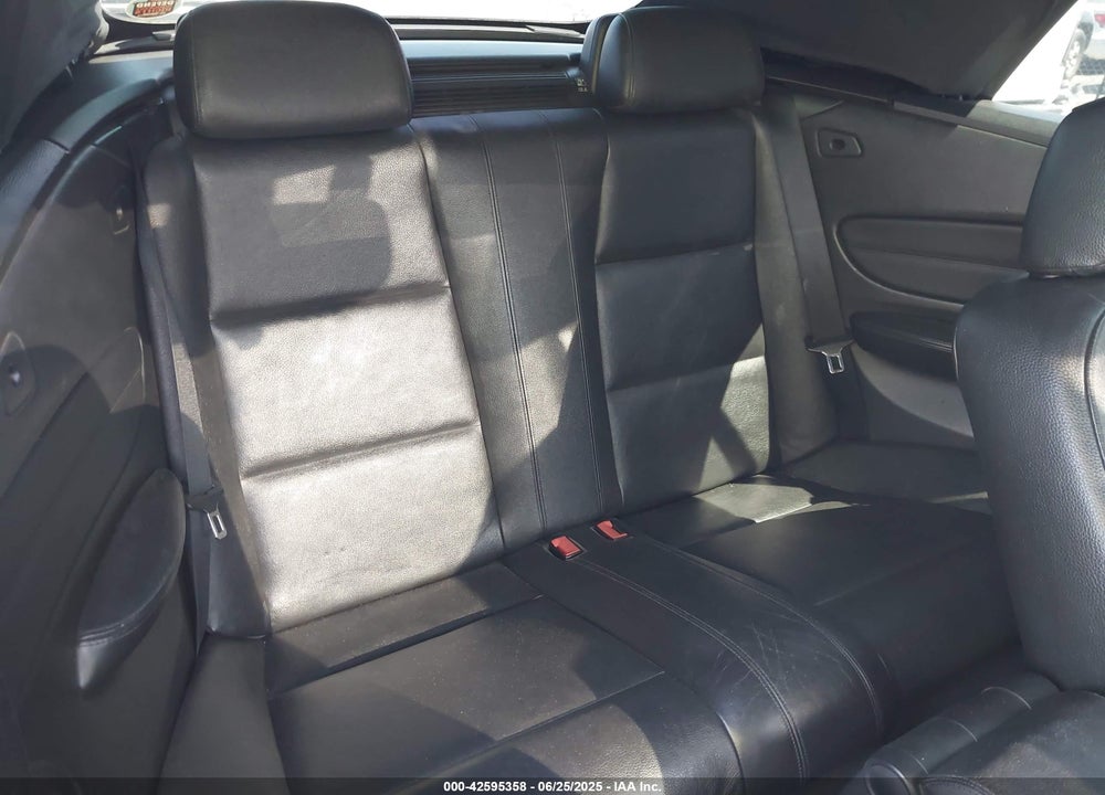 2011 BMW 1 SERIES VIN: WBAUN1C50BVH83665