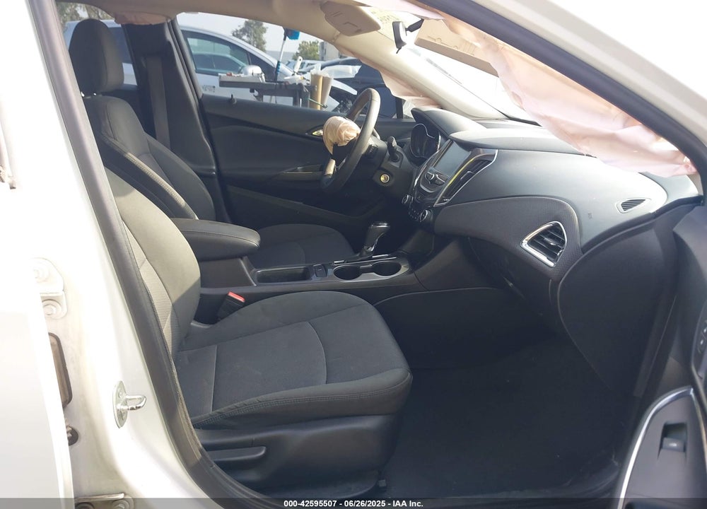 2018 CHEVROLET CRUZE LT AUTO VIN: 1G1BE5SM1J7183255
