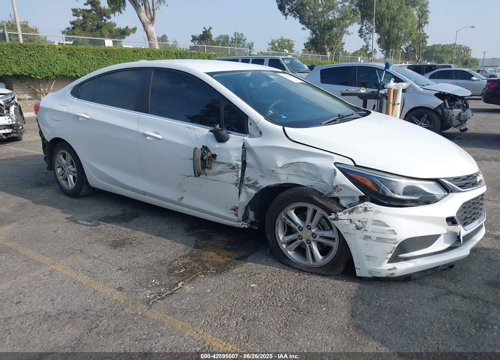 2018 CHEVROLET CRUZE LT AUTO VIN: 1G1BE5SM1J7183255