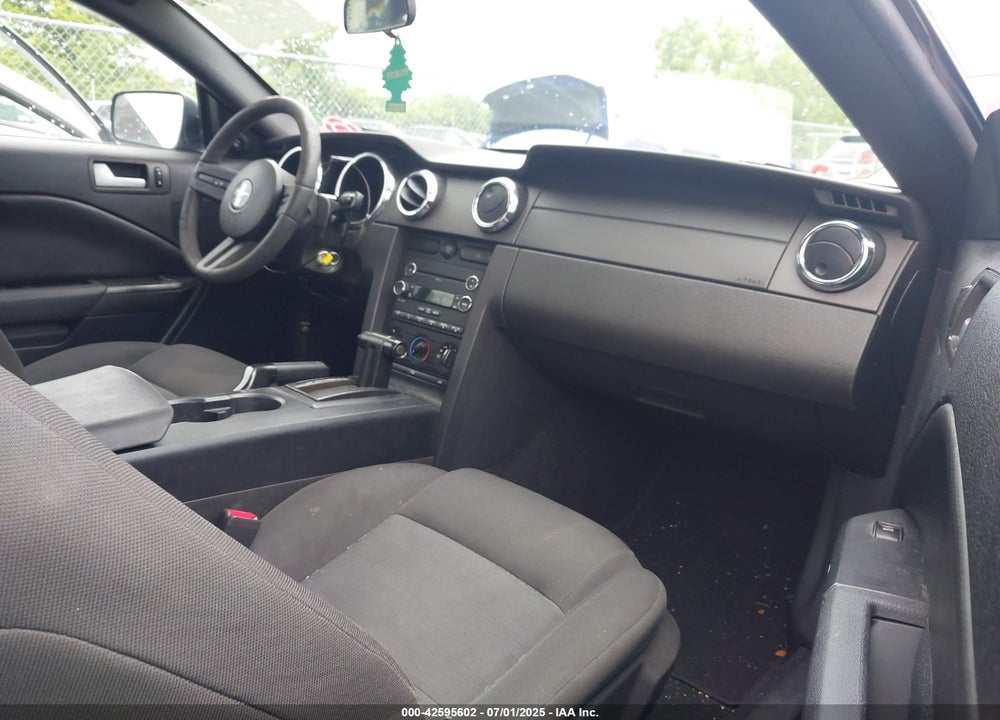 2009 FORD MUSTANG VIN: 1ZVHT80N795142637