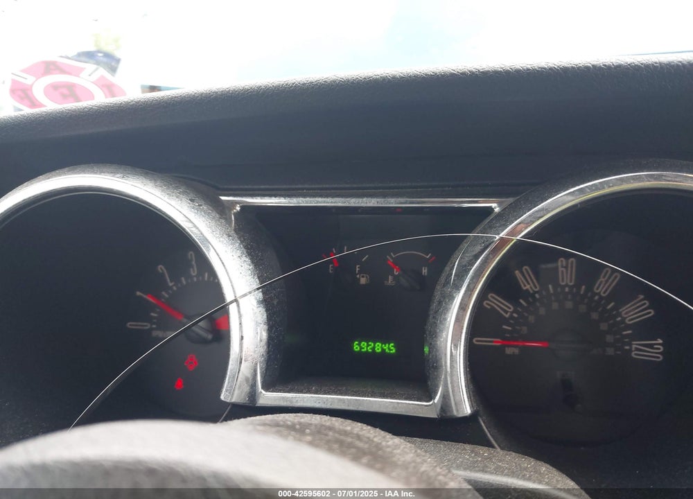 2009 FORD MUSTANG VIN: 1ZVHT80N795142637