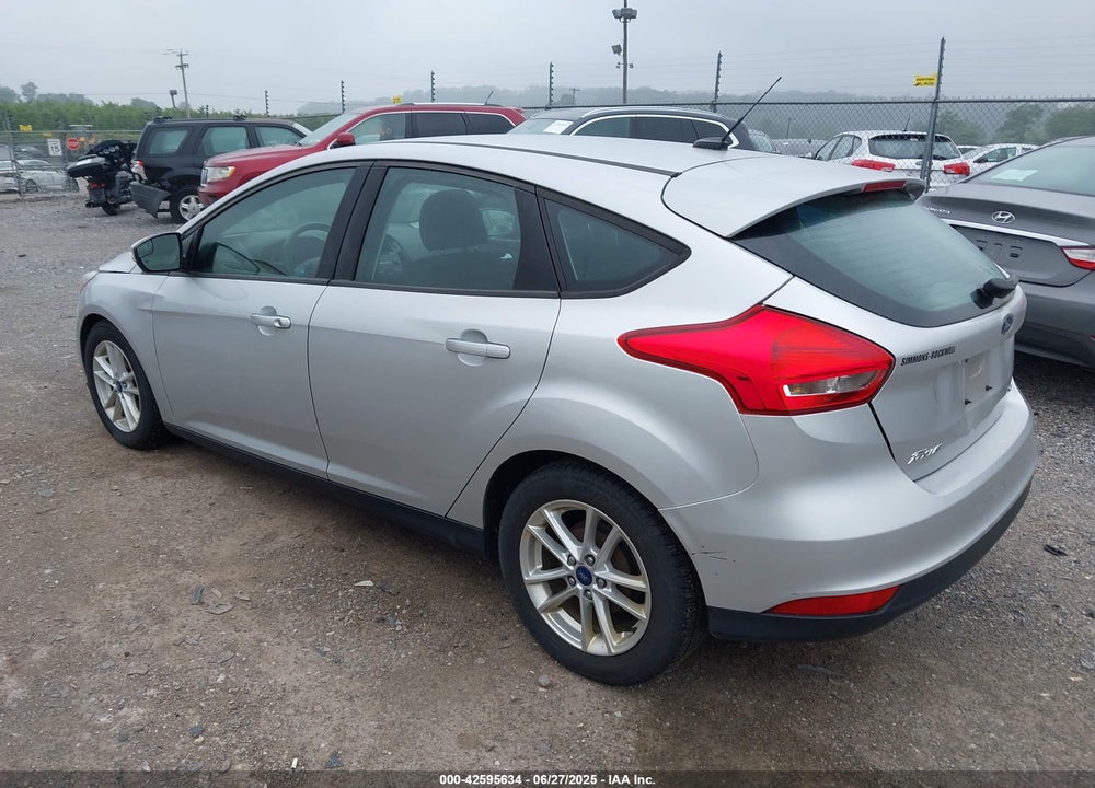 2017 FORD FOCUS SE VIN: 1FADP3K24HL321892