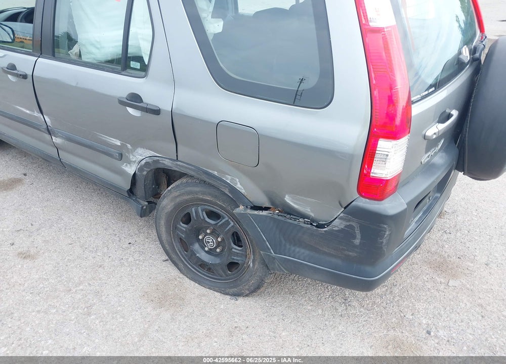 2005 HONDA CR-V LX VIN: SHSRD78555U333753