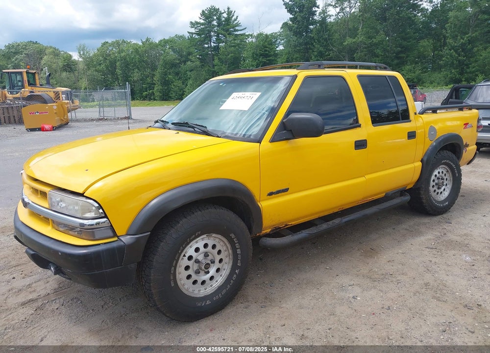 2002 CHEVROLET S-10 LS VIN: 1GCDT13W32K239841