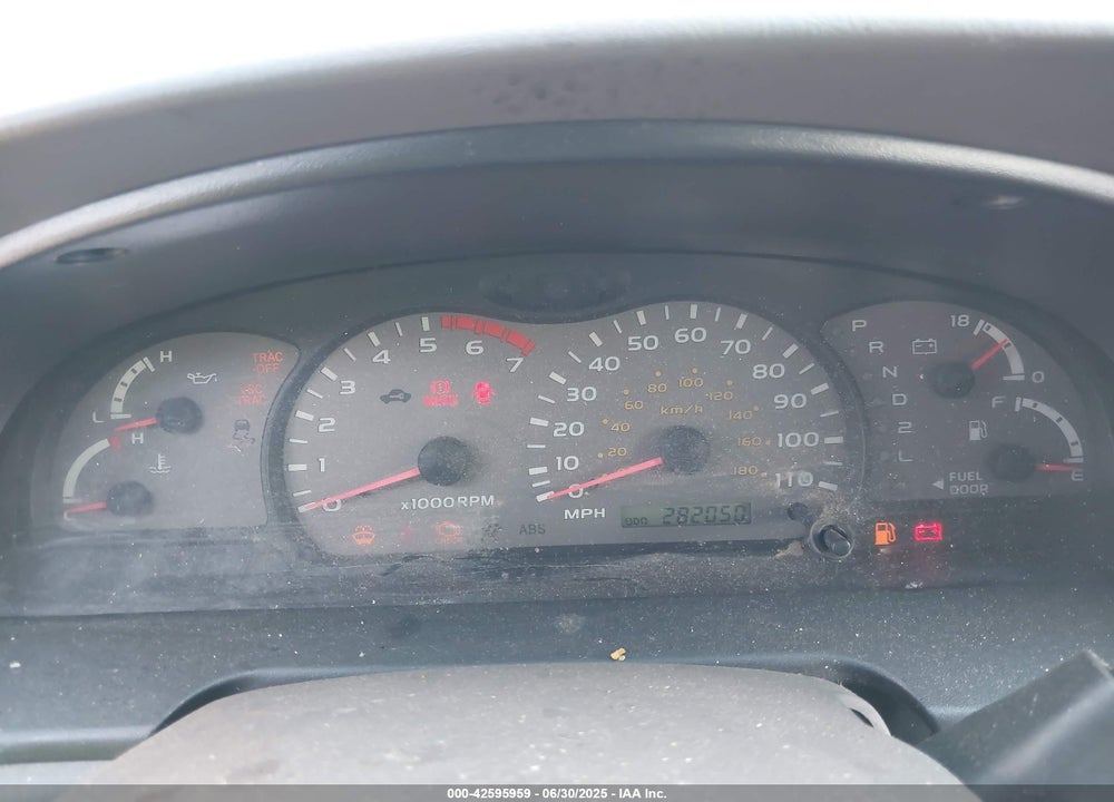 2002 TOYOTA SEQUOIA SR5 V8 VIN: 5TDZT34A92S070079