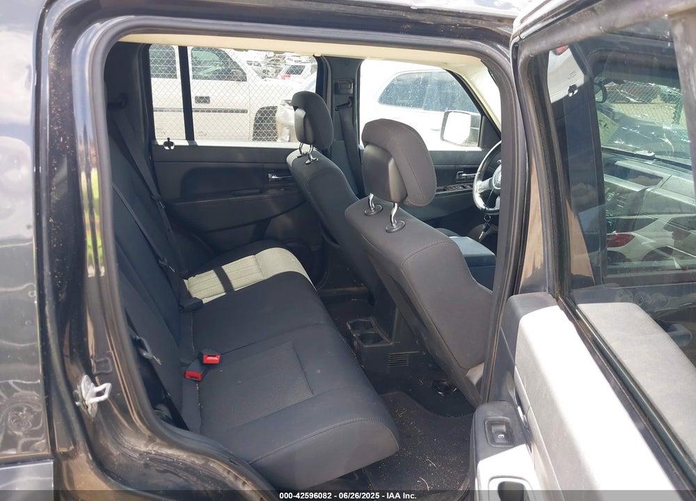 2011 JEEP LIBERTY VIN: 1J4PP2GK7BW562999