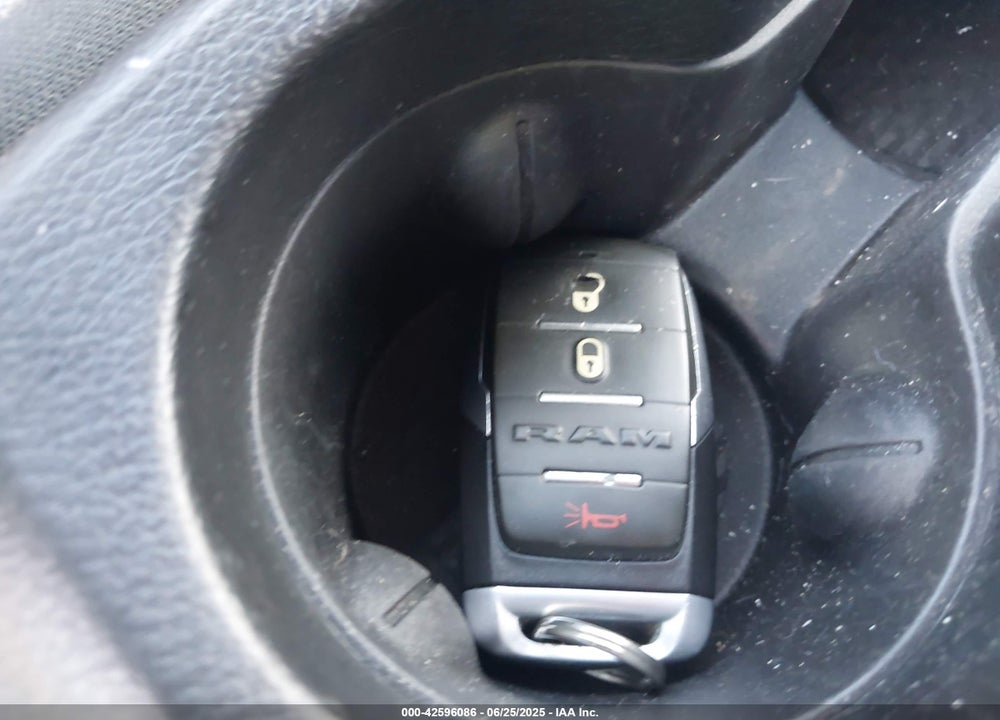 2021 RAM 1500 VIN: 1C6RRFBG0MN646763