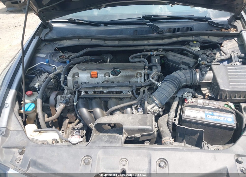 2011 HONDA ACCORD VIN: 1HGCP2F84BA065949