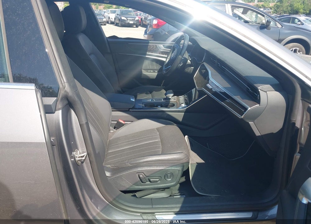 2019 AUDI A7 VIN: WAUR2AF2XKN126305
