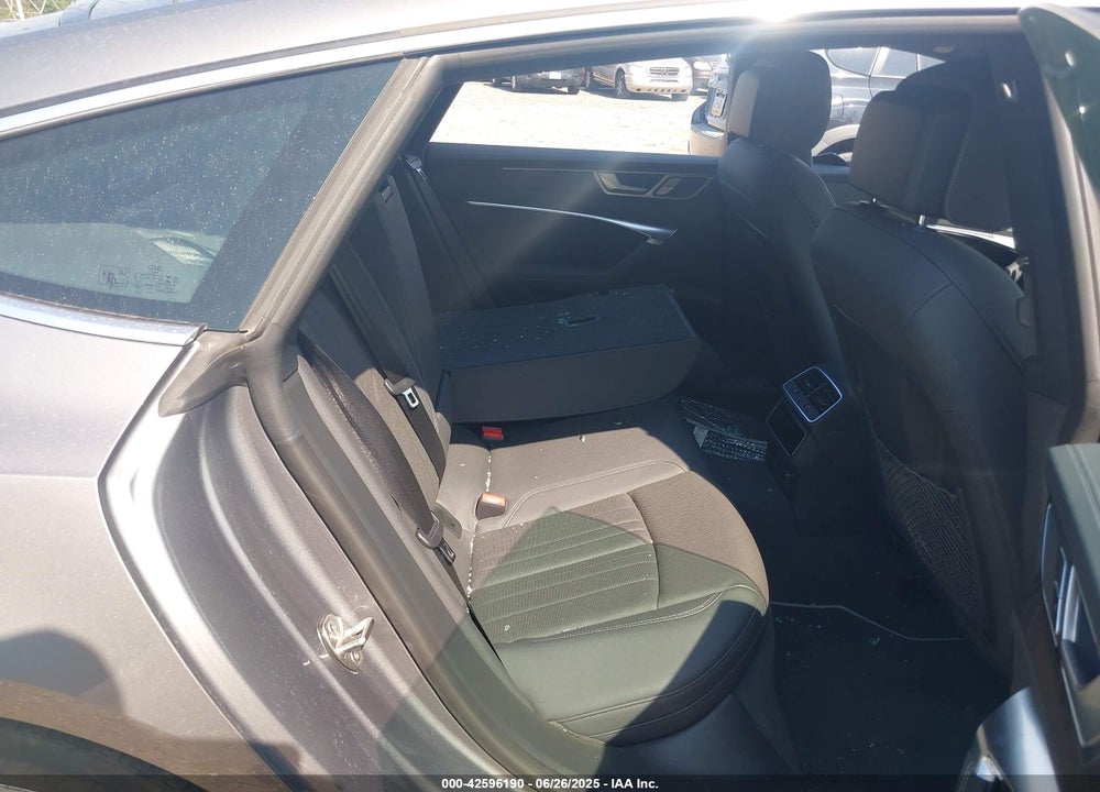 2019 AUDI A7 VIN: WAUR2AF2XKN126305
