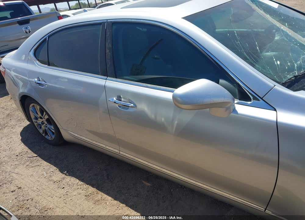 2007 LEXUS LS 460 L VIN: JTHGL46F275006371