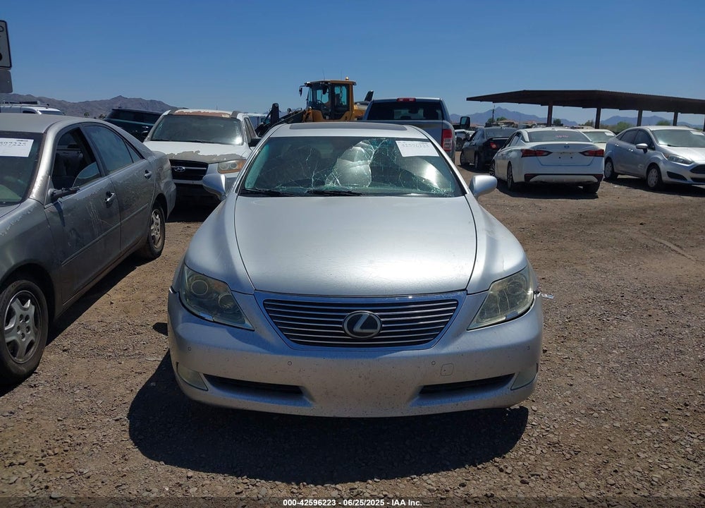 2007 LEXUS LS 460 L VIN: JTHGL46F275006371