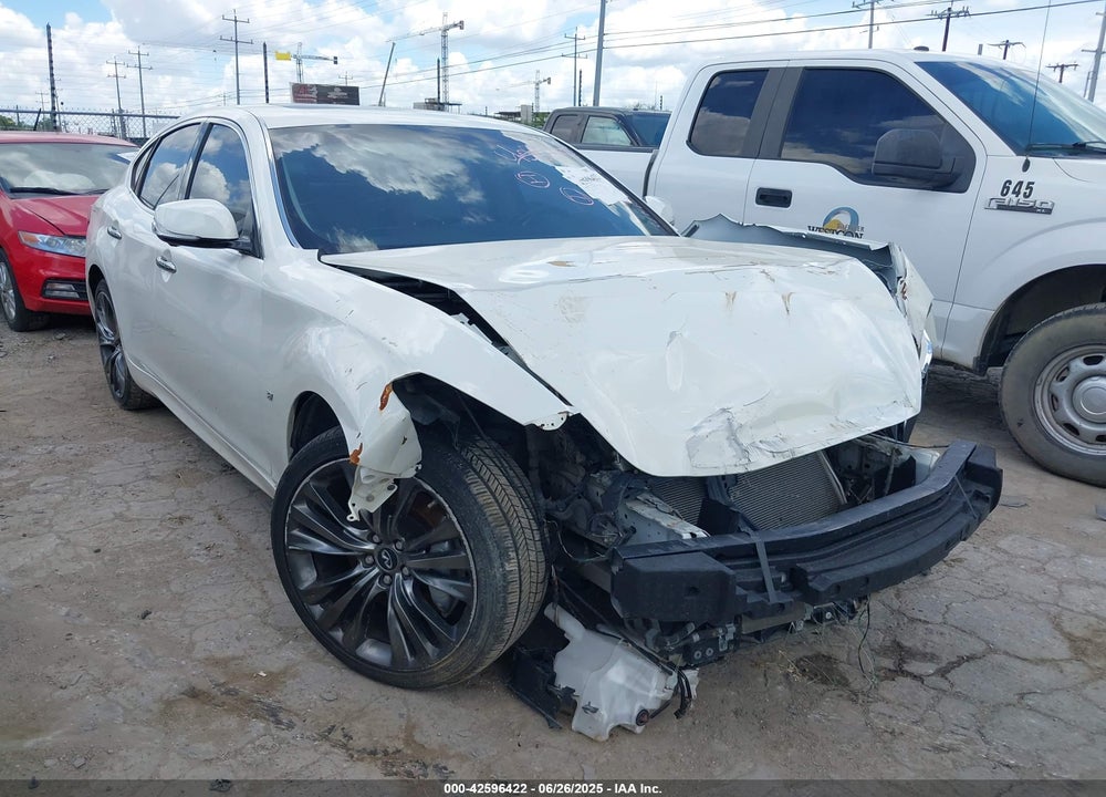 2017 INFINITI Q70 VIN: JN1BY1AP3HM741611