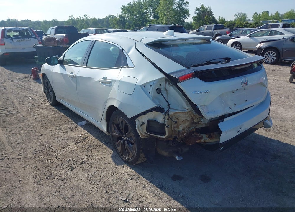 2018 HONDA CIVIC EX VIN: SHHFK7H58JU227449