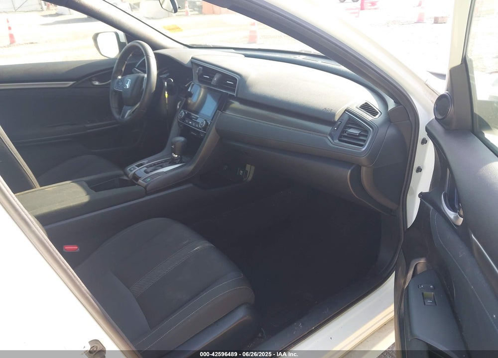 2018 HONDA CIVIC EX VIN: SHHFK7H58JU227449