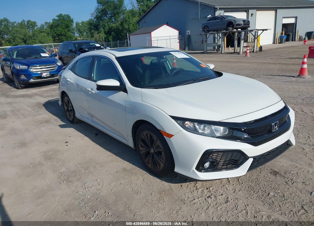 2018 HONDA CIVIC EX VIN: SHHFK7H58JU227449