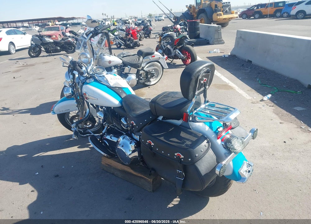 2017 HARLEY-DAVIDSON FLSTC HERITAGE SOFTAIL CLASSIC VIN: 1HD1BWV35HB029819