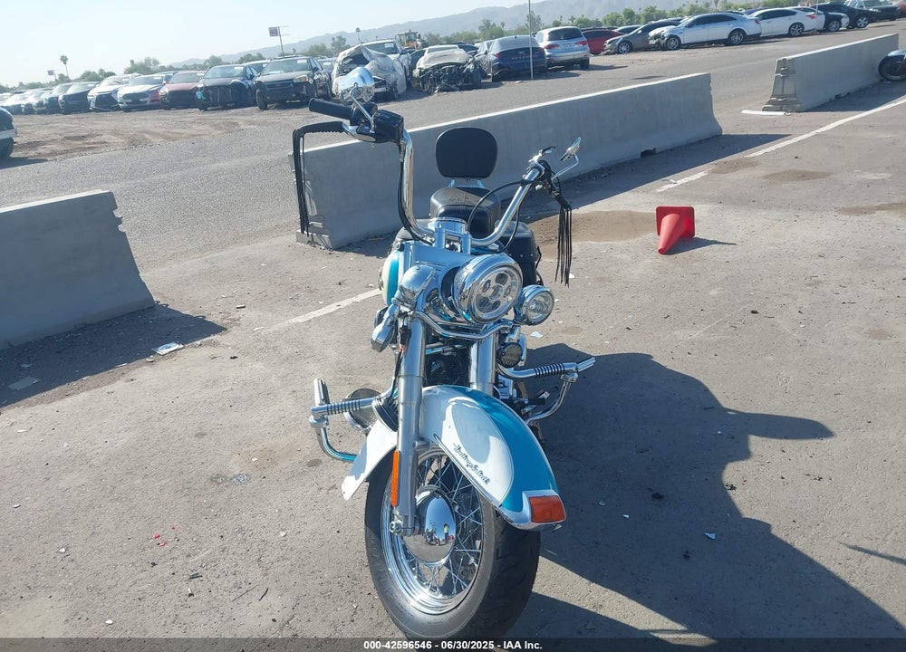2017 HARLEY-DAVIDSON FLSTC HERITAGE SOFTAIL CLASSIC VIN: 1HD1BWV35HB029819