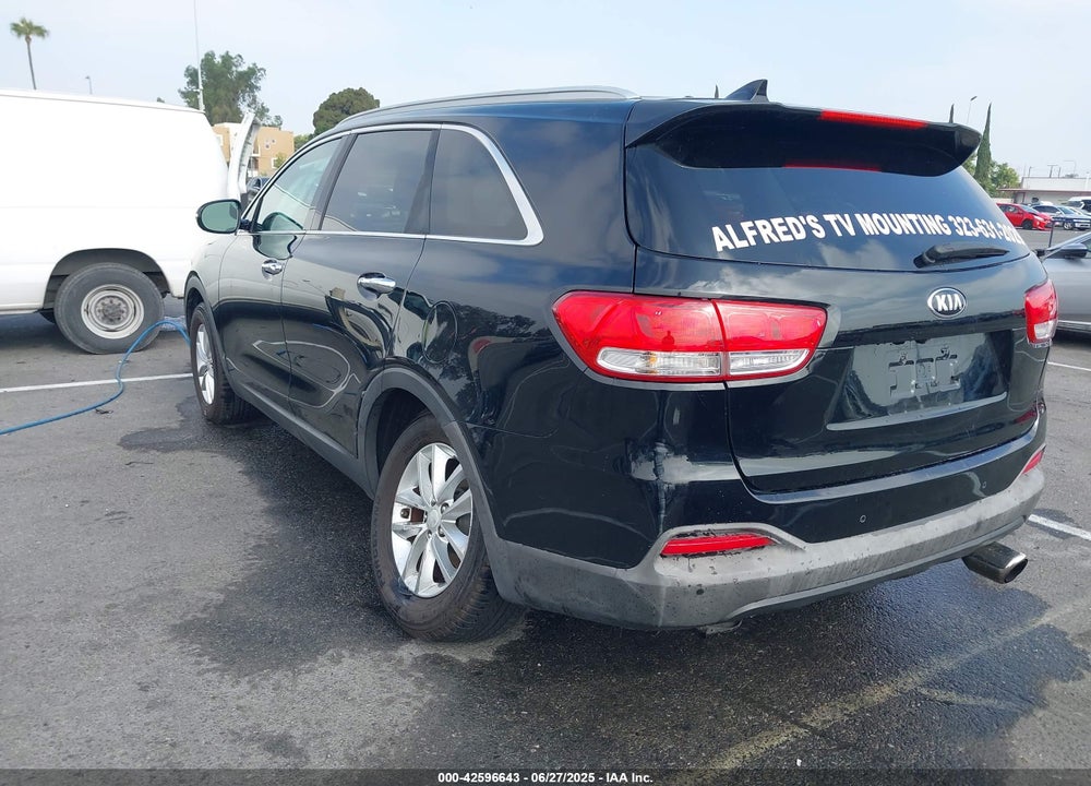 2016 KIA SORENTO VIN: 5XYPG4A37GG128900
