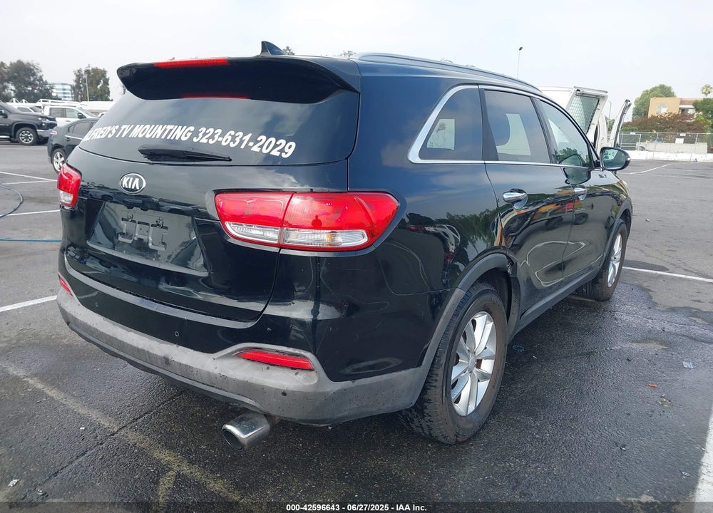 2016 KIA SORENTO VIN: 5XYPG4A37GG128900