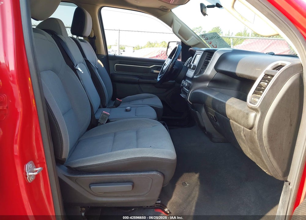 2019 RAM 1500 VIN: 1C6RREFT4KN730373