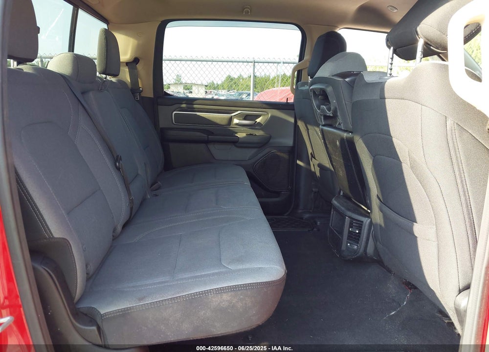 2019 RAM 1500 VIN: 1C6RREFT4KN730373