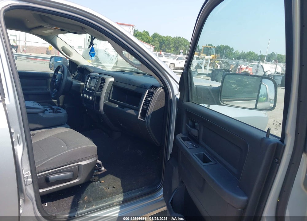 2022 RAM 1500 CLASSIC VIN: 3C6RR6KG0NG210585