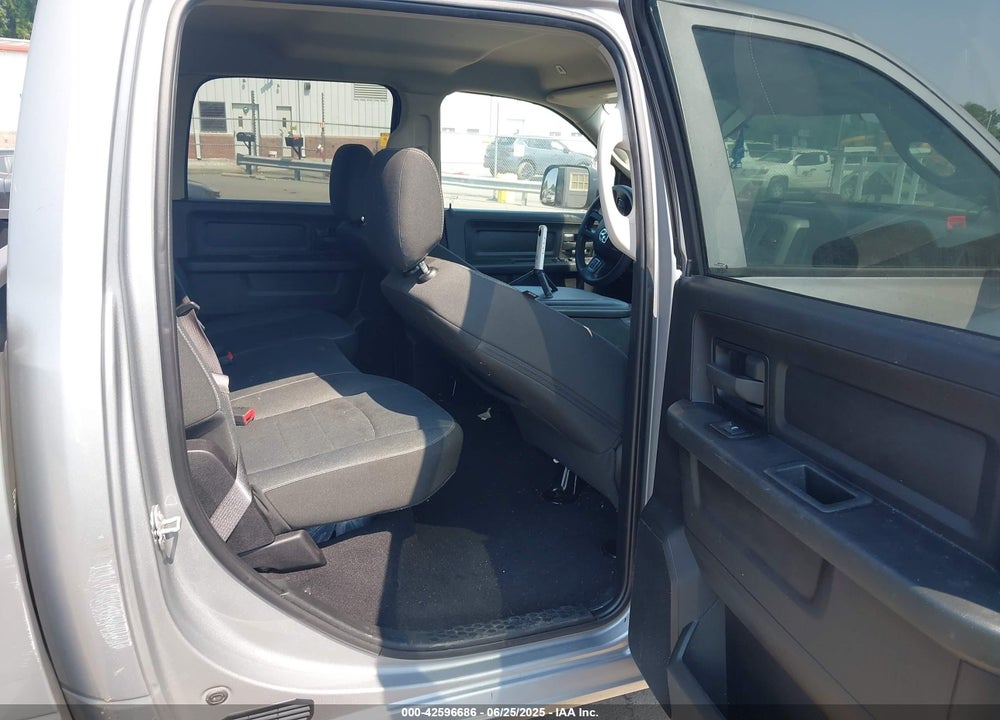 2022 RAM 1500 CLASSIC VIN: 3C6RR6KG0NG210585