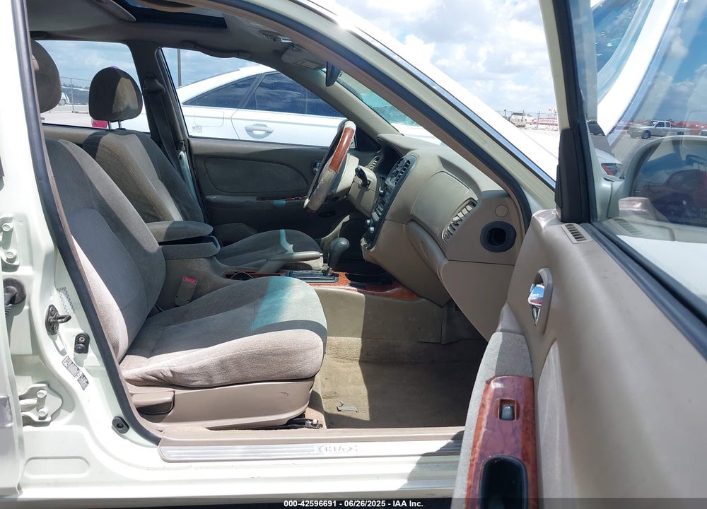 2002 KIA OPTIMA LX/SE VIN: KNAGD126325144218