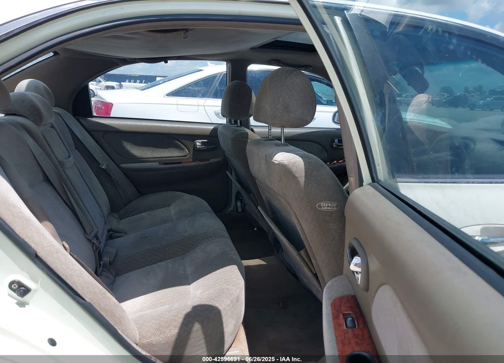 2002 KIA OPTIMA LX/SE VIN: KNAGD126325144218