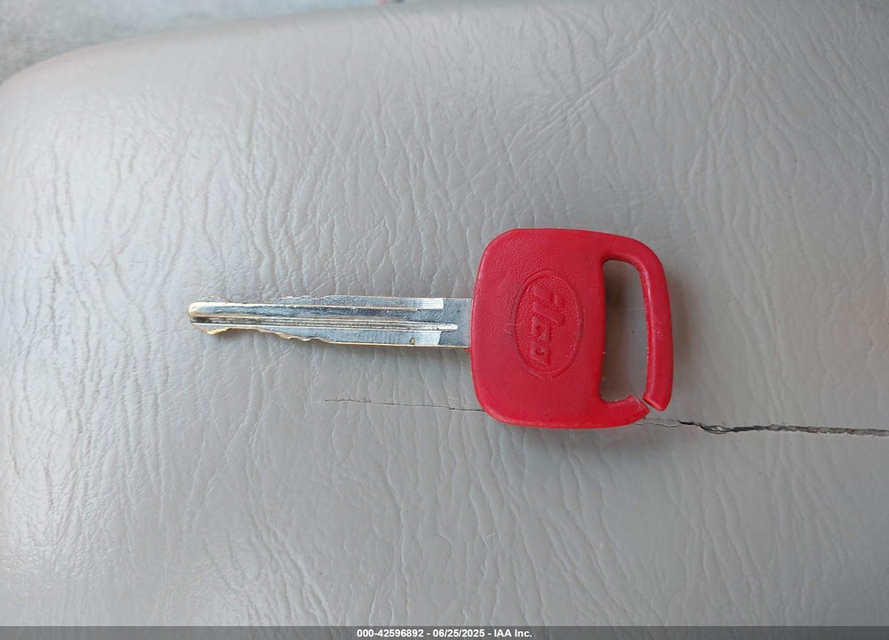2004 TOYOTA COROLLA CE VIN: 2T1BR32E84C298494