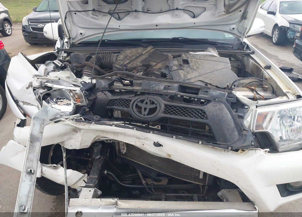 2015 TOYOTA TACOMA VIN: 3TMLU4EN8FM182145