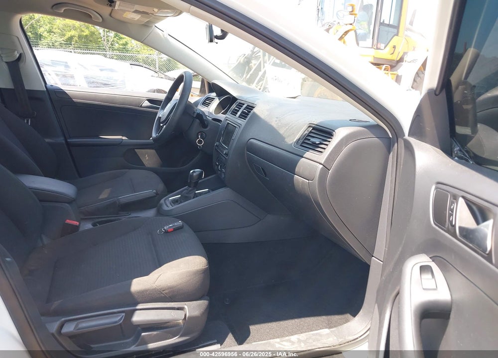 2015 VOLKSWAGEN JETTA VIN: 3VW2K7AJXFM339645