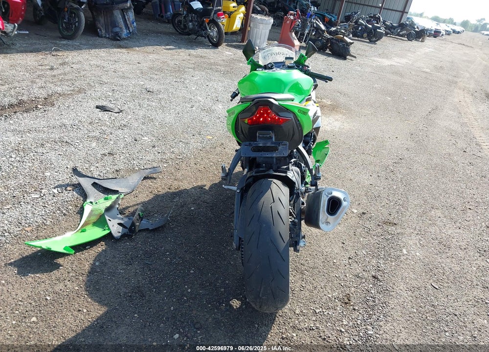 2025 KAWASAKI ZX636 K VIN: JKBZXJJ14SA018505