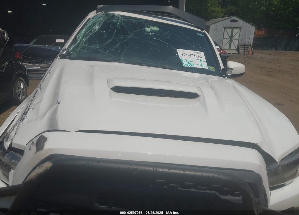 2018 TOYOTA TACOMA TRD SPORT VIN: 3TMCZ5AN5JM137458