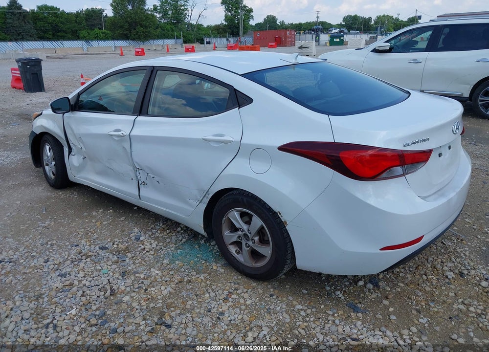 2015 HYUNDAI ELANTRA VIN: 5NPDH4AE3FH635379