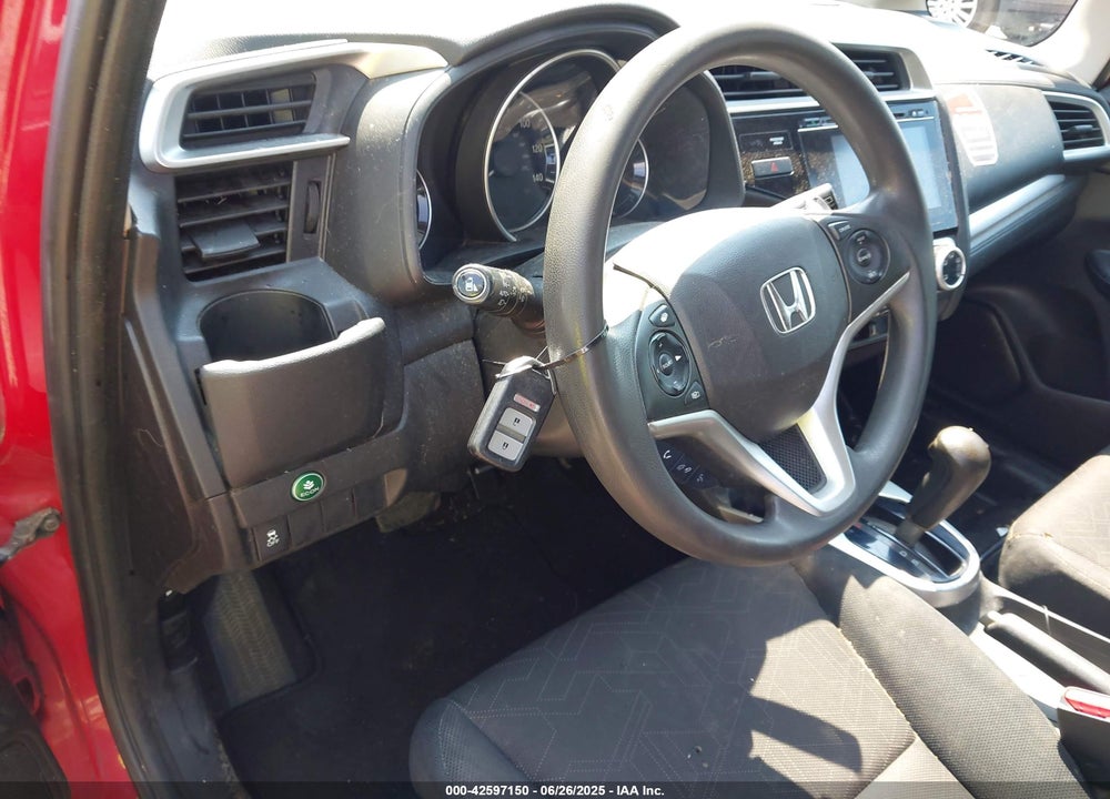 2015 HONDA FIT VIN: 3HGGK5H86FM701620