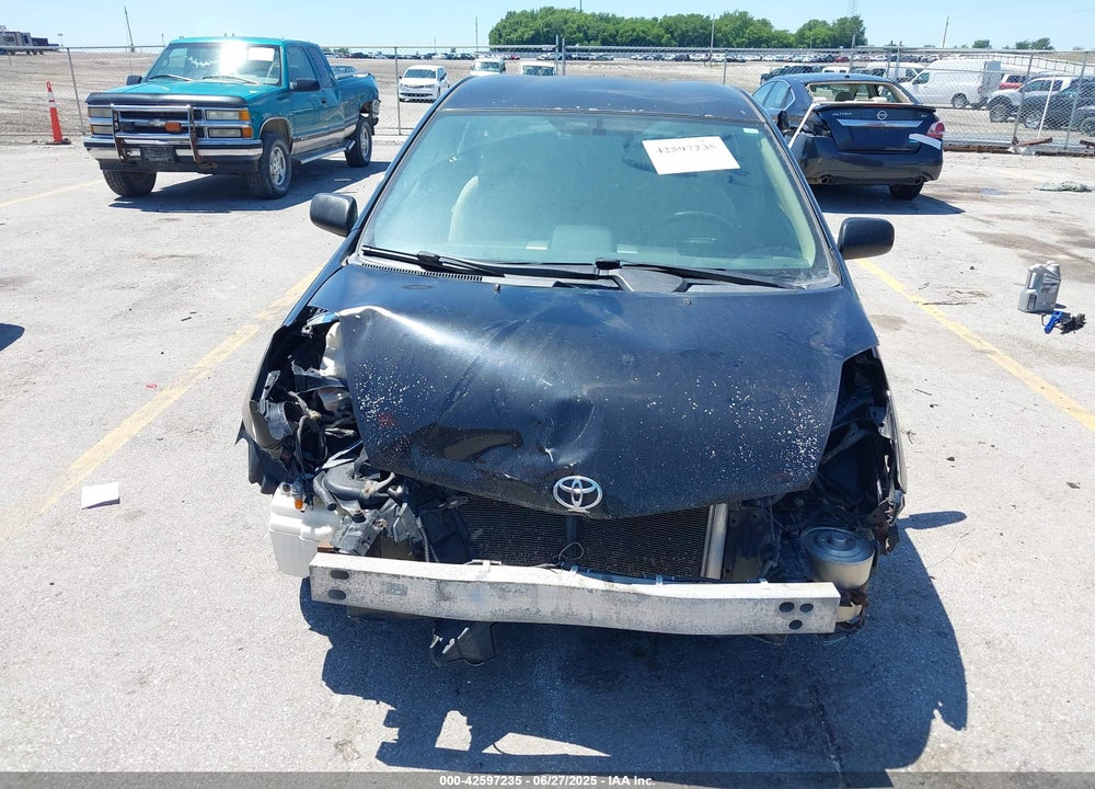 2005 TOYOTA PRIUS VIN: JTDKB20U753068352