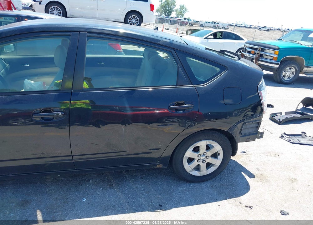 2005 TOYOTA PRIUS VIN: JTDKB20U753068352